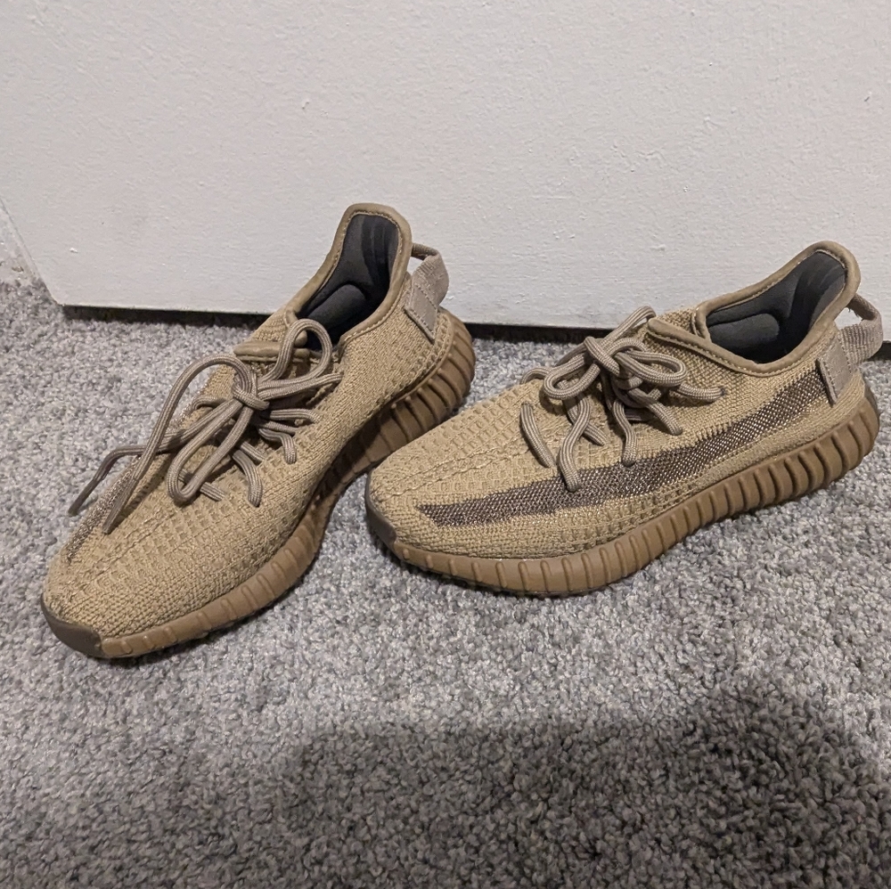 Yeezy - Picture 4 of 4